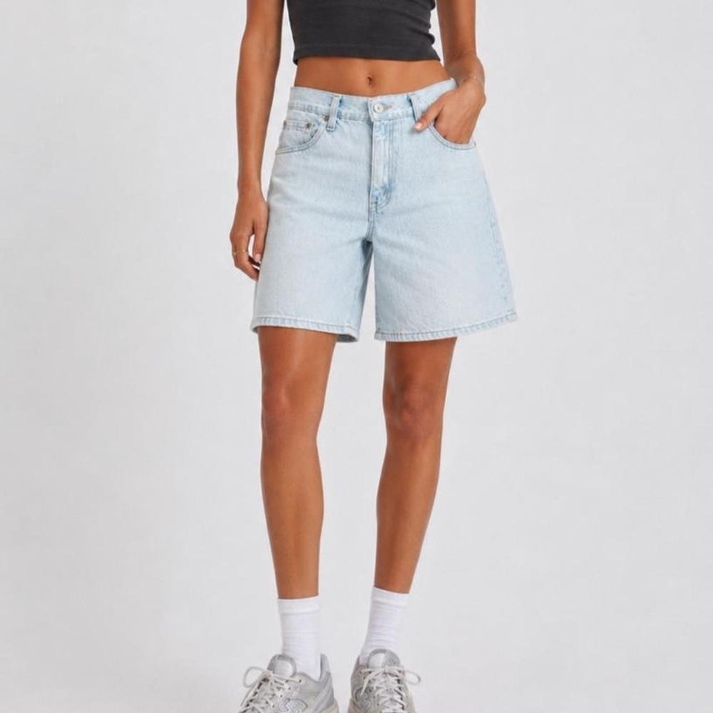 Vintage Levi's 550 Light Wash Denim Jorts Shorts Size 8
